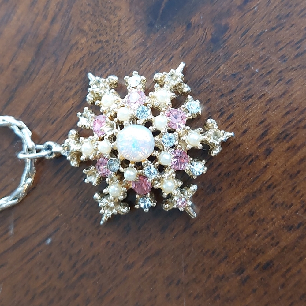 Jewelry Assortment - Picture 5 of 16